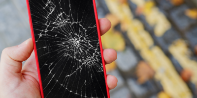 Brasileiro está tão endividado que até trocar de celular ficou difícil; Motorola prevê 3 milhões de aparelhos a menos em 2026