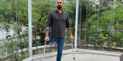 ‘Sou um milagre’: delegado que perdeu a perna na megaoperação do Rio relata emboscada e resgate sob tiros