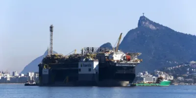 Rio pode perder bilhões em royalties do petróleo; STF adia julgamento sobre divisão dos recursos